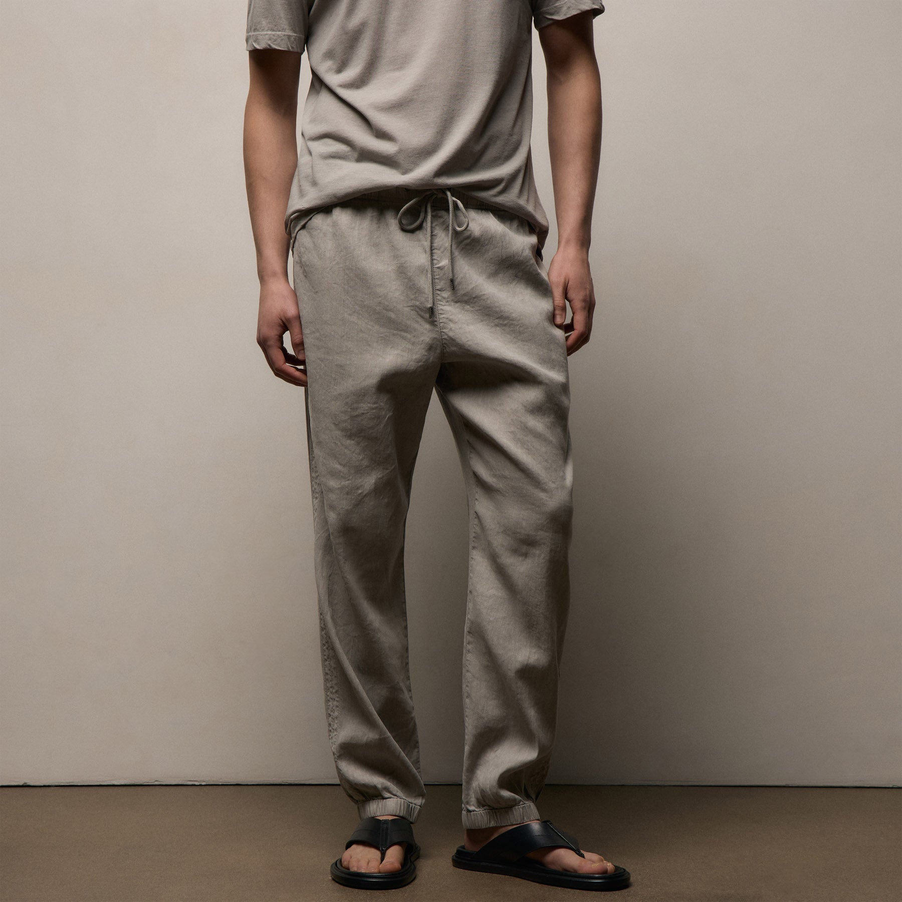 Relaxed Fit Stretch Linen Jogger Fog Pigment